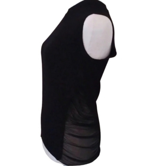 💙🌹Sleeveless black top with cute decor on the sides - Picture 2 of 9